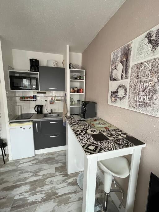 Brest Saint-Marc : Appart T1 Bis Bien Situe Wifi Esterno foto